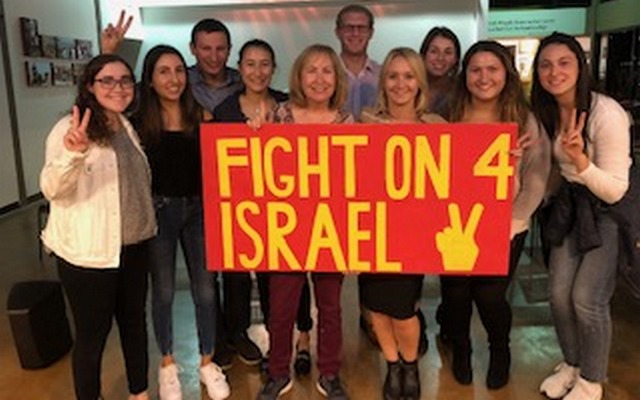 Penny S. Tee, Charlotte Korchak and USC Hillel students